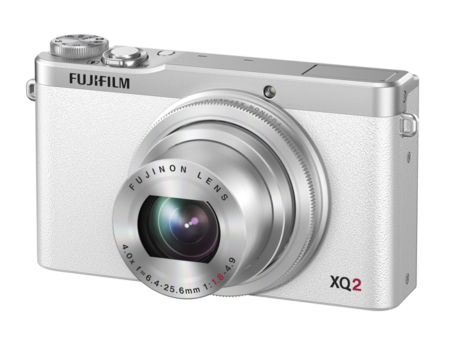 Fujifilm-XQ2-1