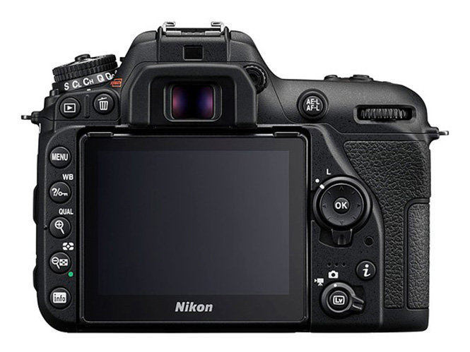 Nikon-D7500-7