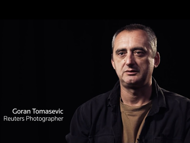 Συνέντευξη του Goran Tomasevic, φωτογράφου του Reuters, που καλύπτει πολέμους τα τελευταία 20 χρόνια