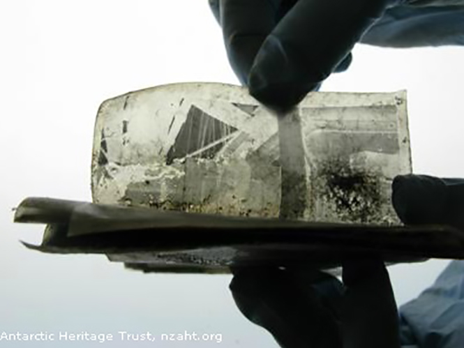 Αρνητικά φωτογραφιών ανακαλύπτονται στην Ανταρκτική 100 χρόνια μετά την λήψη τους