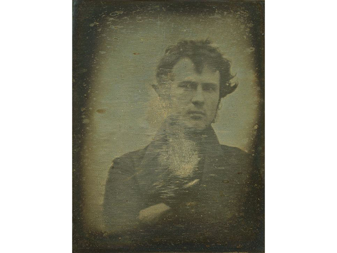 Η πρώτη Selfie φωτογραφία τραβήχτηκε το 1839 στην Αμερική