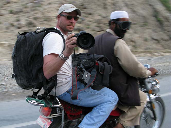 Ακόμα ένας φωτογράφος έχασε τη ζωή του στο Αφγανιστάν