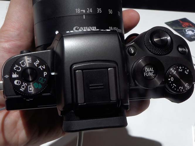 Canon EOS M5, hands on από τη Photokina 2016