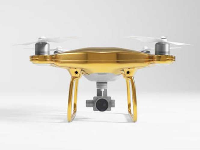 Ένα επιχρυσωμένο drone με χρυσό 24 καρατίων που θα σας κοστίσει 20 χιλιάδες λίρες Αγγλίας