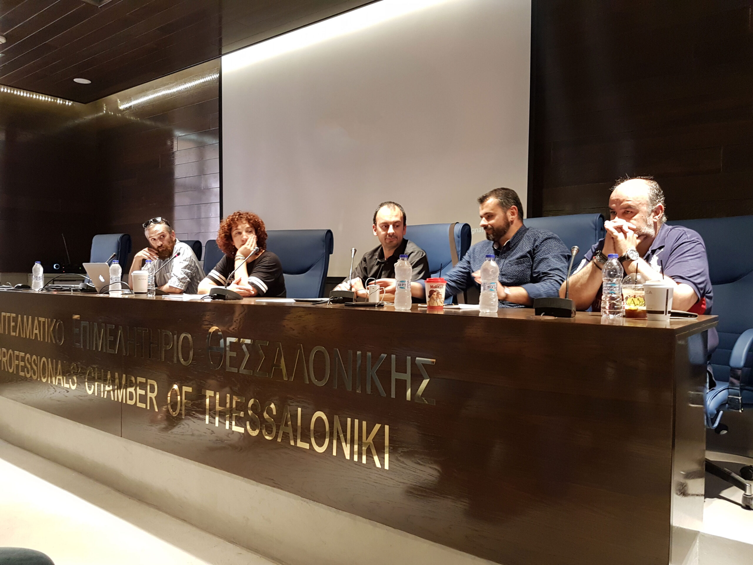 Οι επαγγελματίες φωτογράφοι της Θεσσαλονίκης προχωρούν στη δημιουργία σωματείου