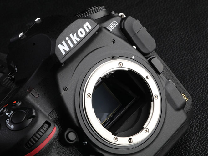 H Nikon D850 φοράει αισθητήρα της Sony και υπάρχουν αποδείξεις