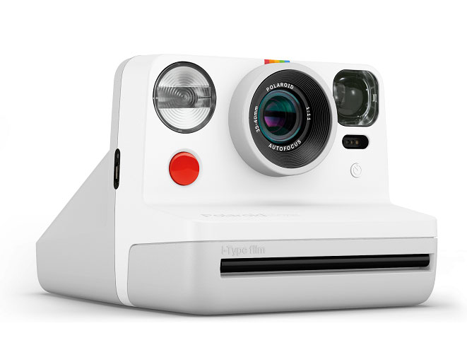 Polaroid Now: Νέα κάμερα άμεσης εκτύπωσης, με αυτόματη εστίαση, διπλή έκθεση και Flash