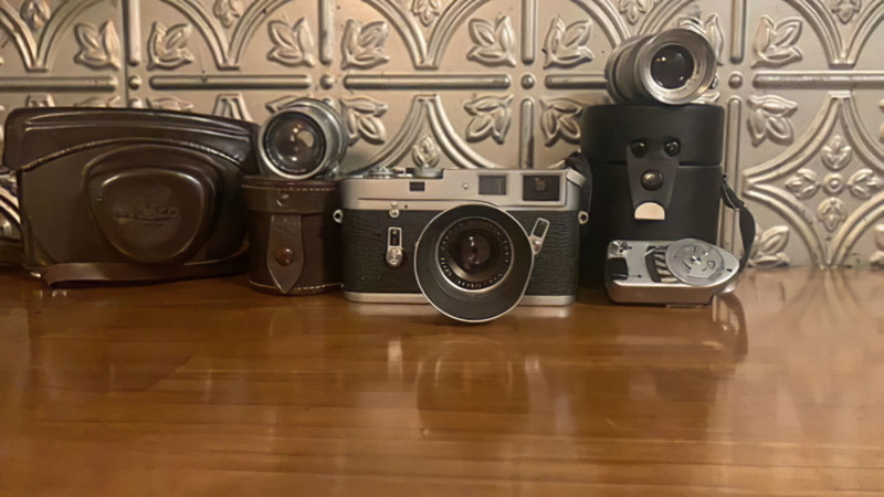 Έφηβος αγόρασε μία μεταχειρισμένη Leica με τρεις φακούς, αξίας άνω των 7.000 δολαρίων, δίνοντας μόλις 15 δολάρια