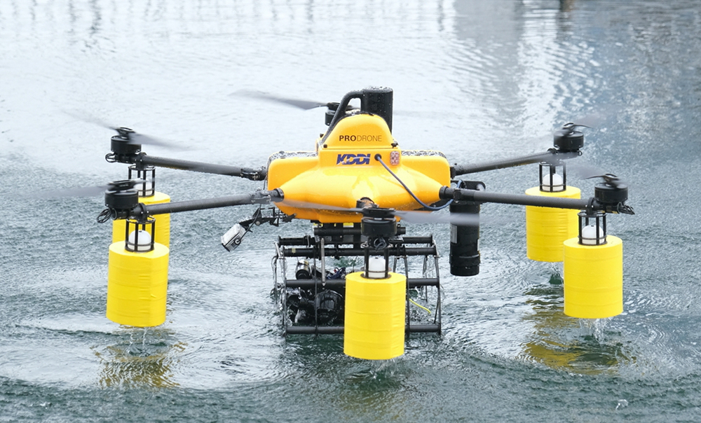 Αυτό είναι το πρώτο sea-to-air drone που κάνει λήψεις τόσο στον αέρα όσο και υποβρύχια!