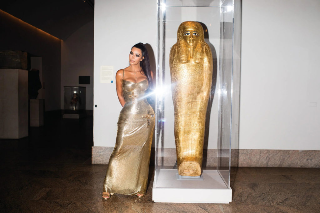 Μία viral φωτογραφία της Kim Kardashian οδήγησε στην λύση ενός μυστηρίου αρχαιοκαπηλίας!