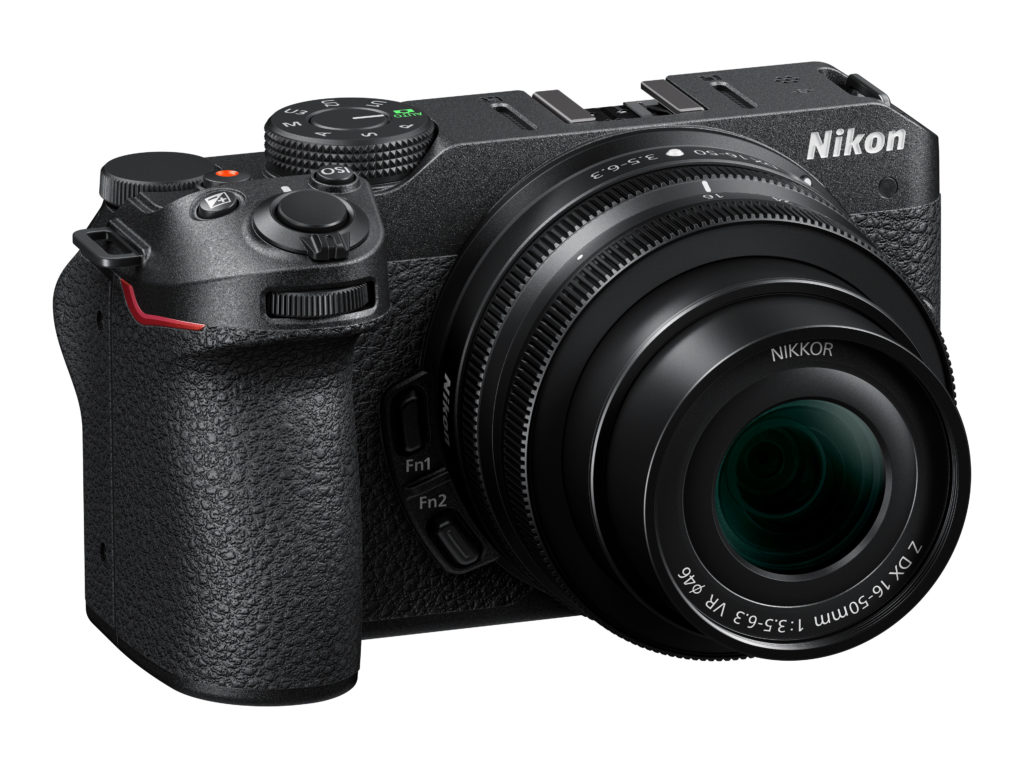 H Nikon Z 30 είναι μία κάμερα για Vlogger με βίντεο 4Κ 30p και οθόνη που βγαίνει στο πλάι!
