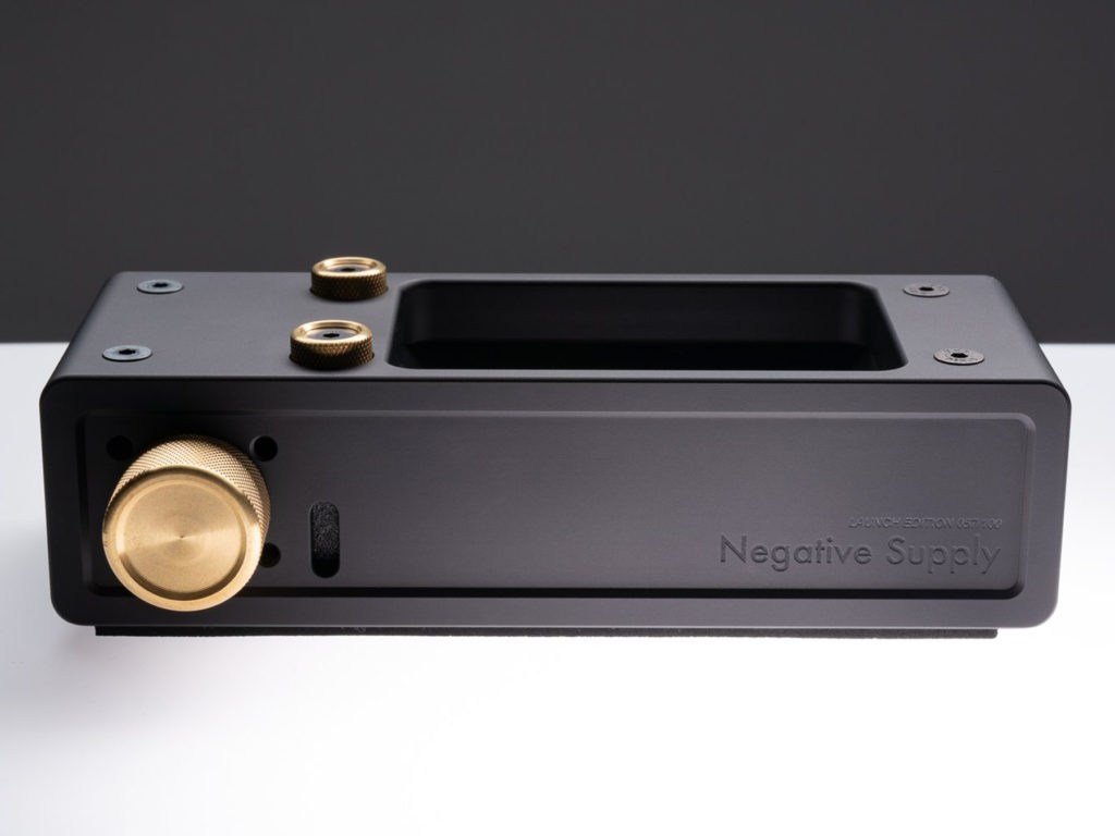 Ο Negative Supply Pro Film Carrier 35 είναι ένας νέος compact σαρωτής φιλμ!