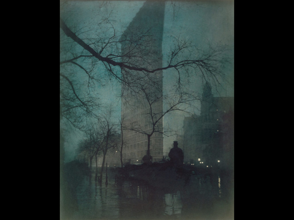 Η Νέα Υόρκη μέσα από τα μάτια του Edward Steichen θα μπορούσε να σπάσει το ρεκόρ της ακριβότερης φωτογραφίας που πωλήθηκε σε δημοπρασία!
