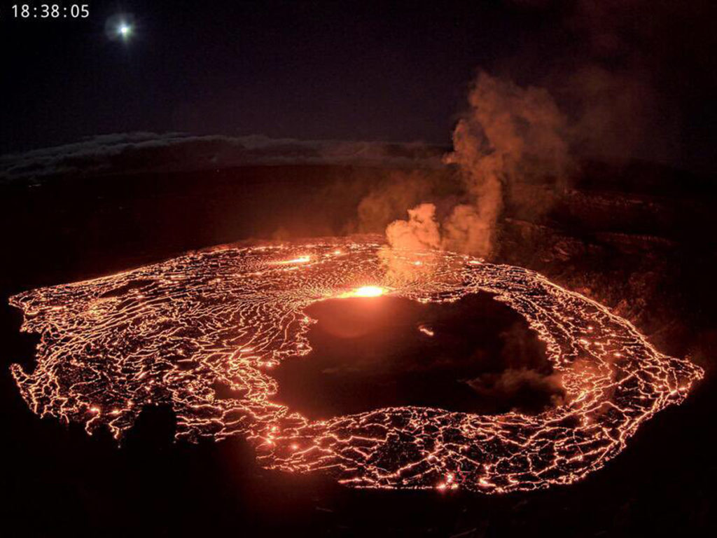Εικόνες από τη νέα έκρηξη του ηφαιστείου Kīlauea της Χαβάης