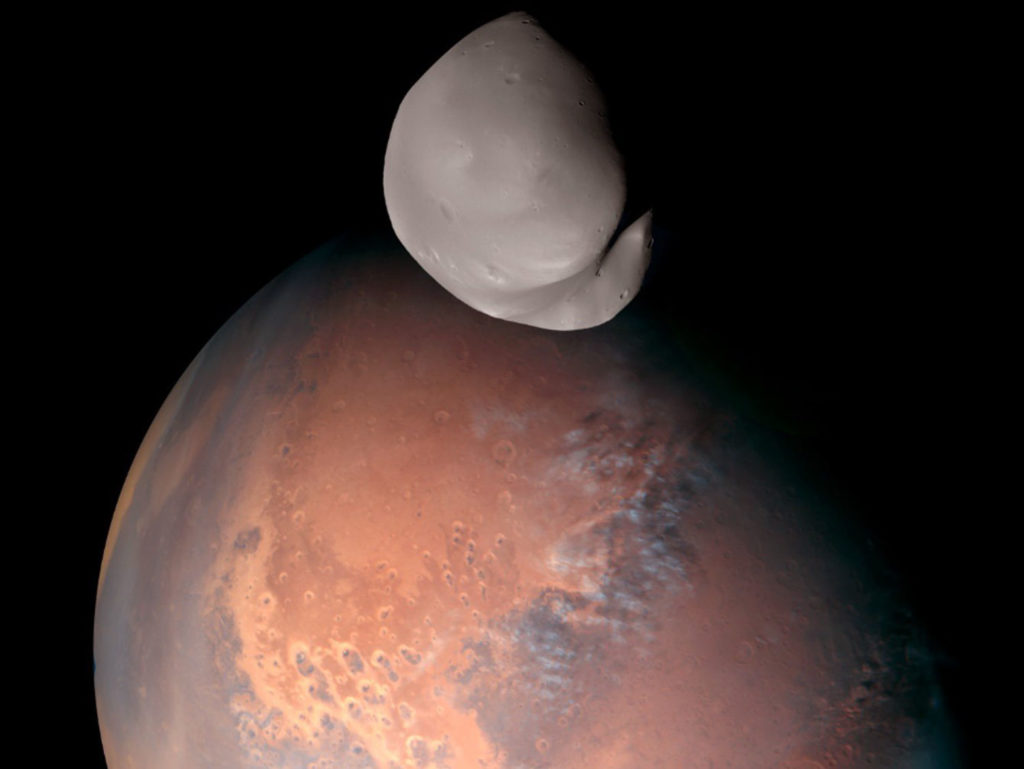 Διαστημικός ανιχνευτής καταγράφει λεπτομερείς εικόνες της Σελήνης Δείμος του Άρη