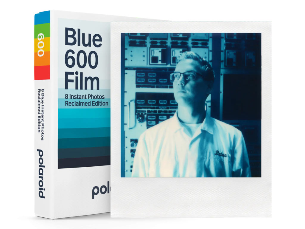 Το νέο φιλμ Reclaimed Blue 600 της Polaroid ανακαλύφθηκε τυχαία!