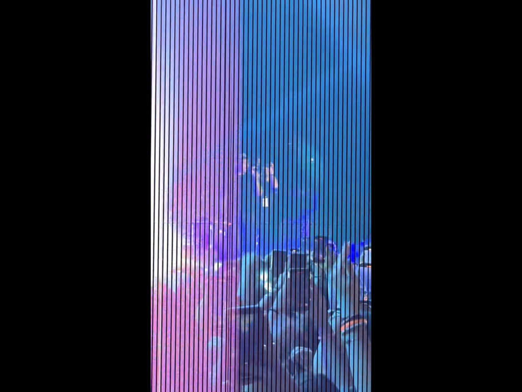 Κάμερα smartphone καταστράφηκε από ακτίνα λέιζερ κατά τη διάρκεια συναυλίας