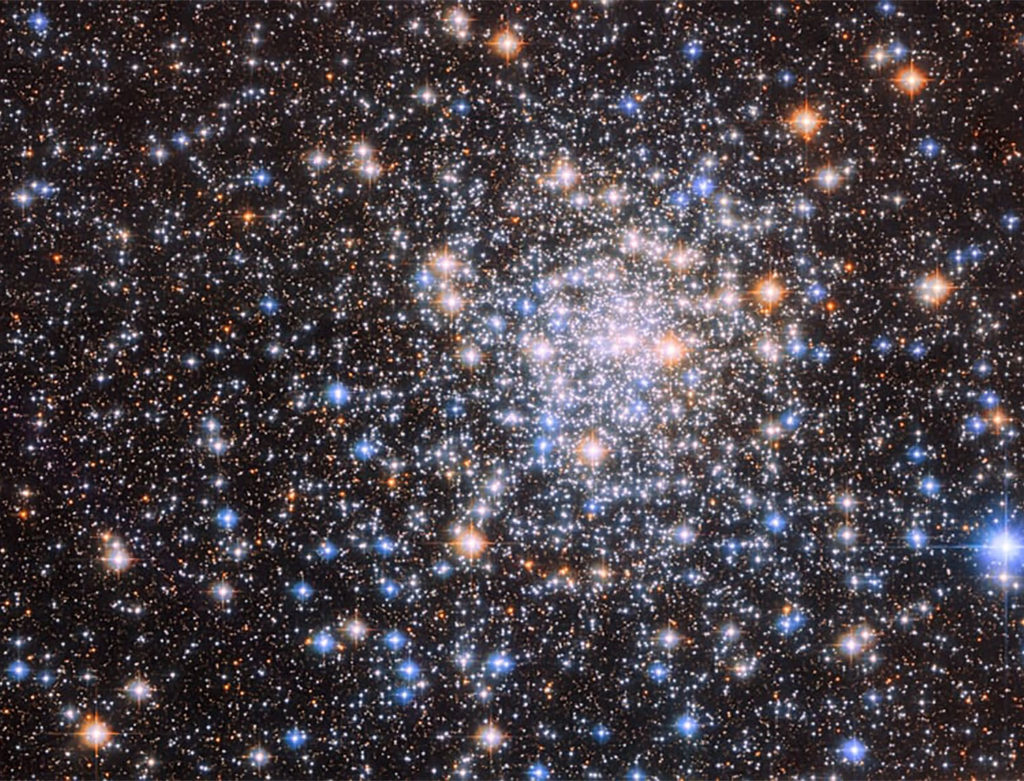 Hubble: Νέα εικόνα του τηλεσκοπίου από το θεαματικό σμήνος NGC 6544!