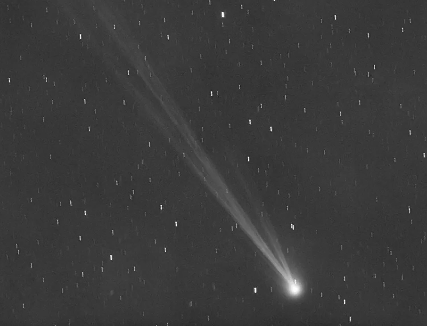 Ο κομήτης Nishimura προσφέρει εξαιρετική και σπάνια φωτογραφική ευκαιρία!