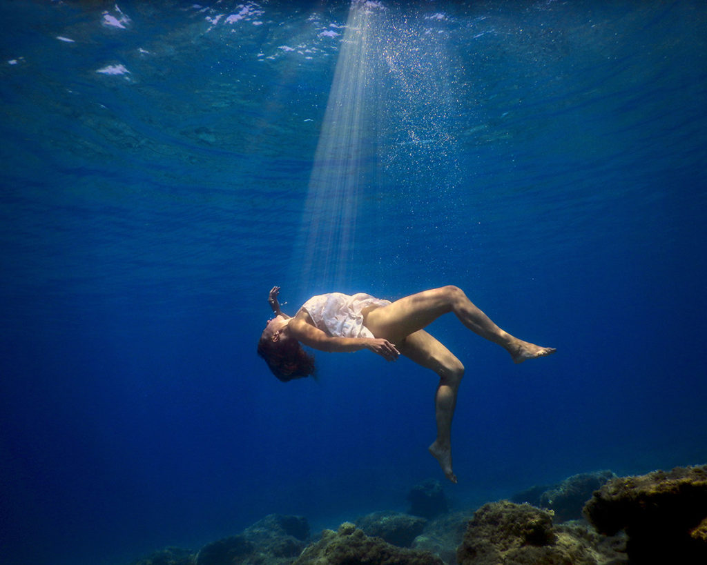 Αναδυόμενες Αφροδίτες: Ατομική Έκθεση Φωτογραφίας του Μανόλη Τσαντάκη