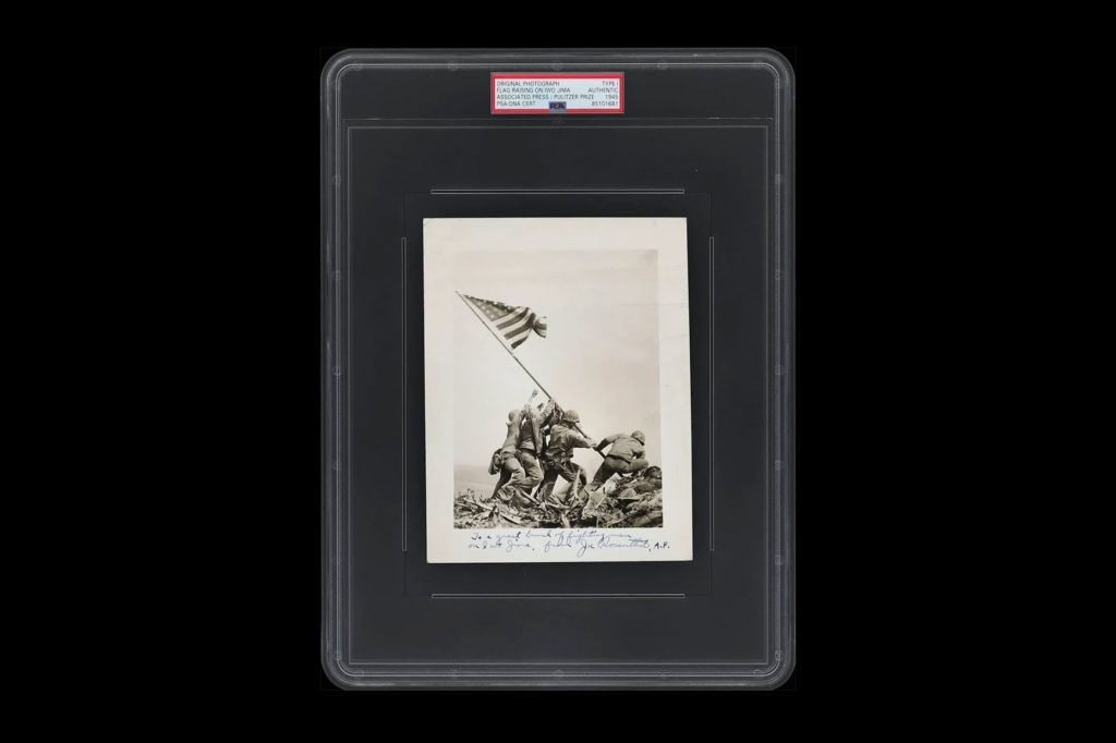 Εκτυπωμένη Ιστορική Φωτογραφία του Joe Rosenthal έσπασε ρεκόρ σε δημοπρασία καθώς πωλήθηκε προς 103.090$