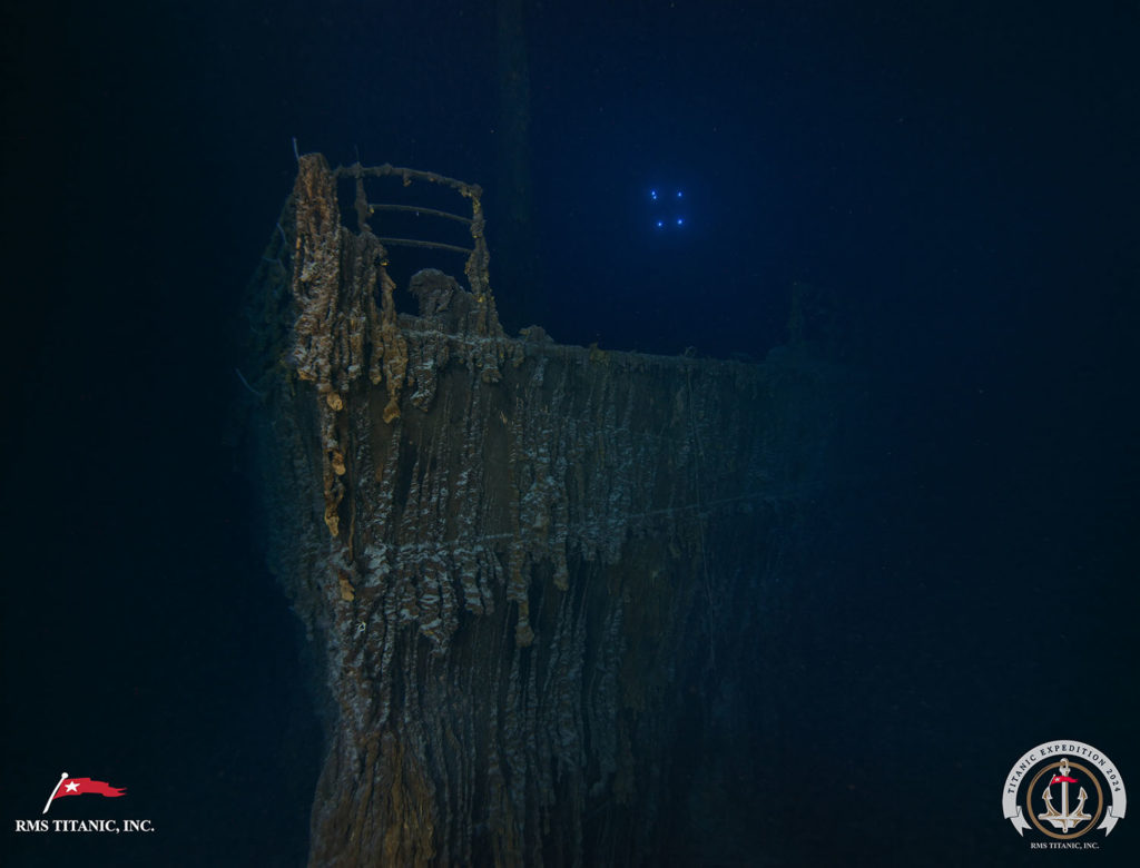 Τιτανικός: Η πλώρη του καταρρέει!