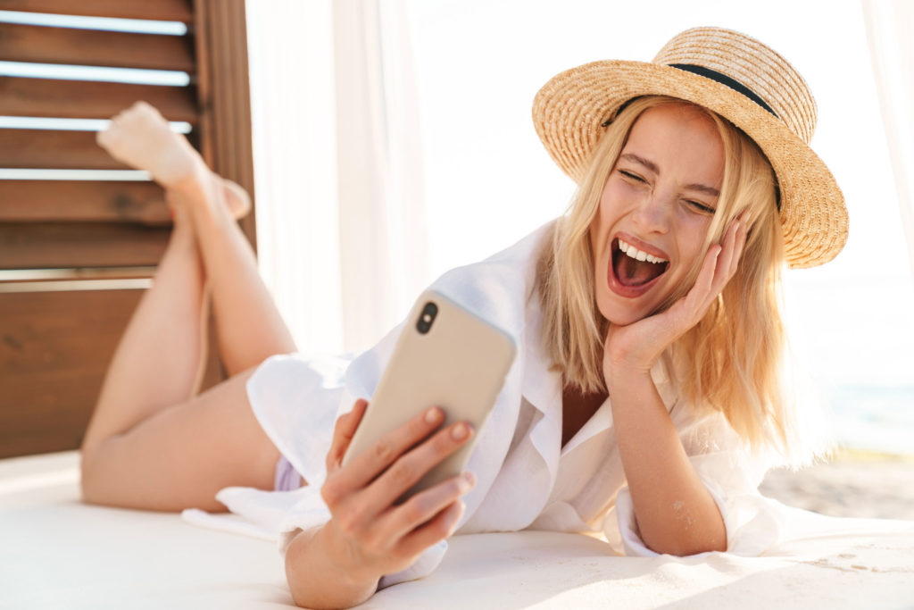 Ελλάδα: 1 στους 4 νέους έχουν μοιραστεί προσωπικές τους φωτογραφίες με άλλα άτομα, revenge porn και victim blaming στο προσκήνιο!