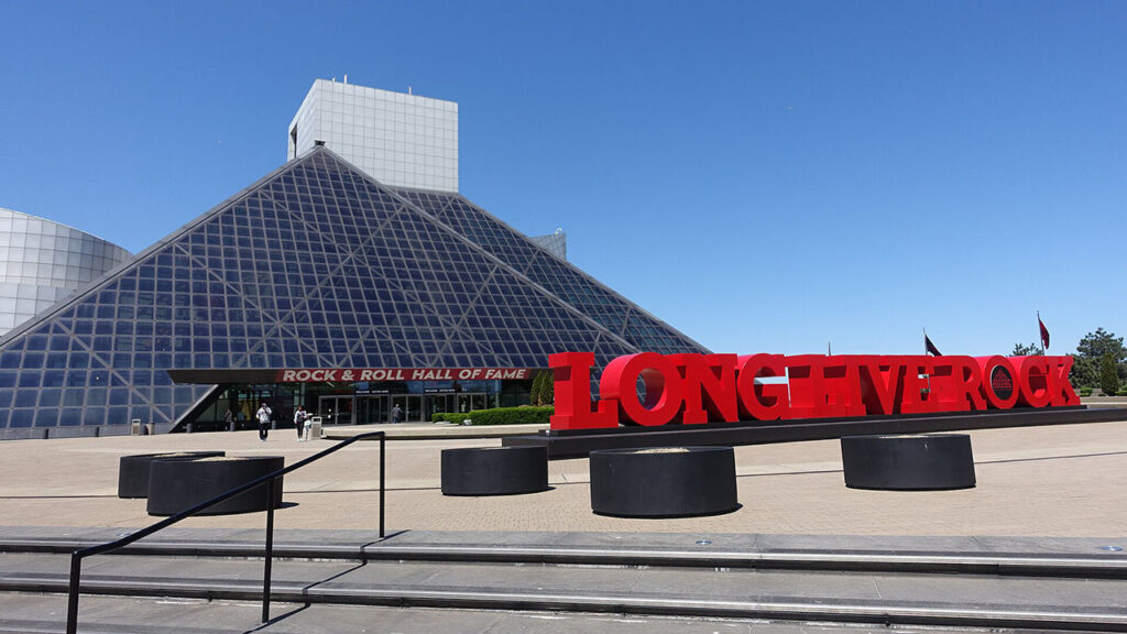 Φωτογράφος μήνυσε το Rock and Roll Hall of Fame για παράνομη παρουσίαση φωτογραφίας του!