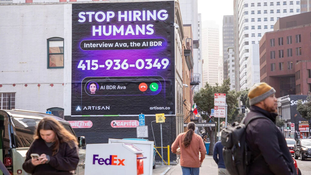 San Francisco billboards: “Σταματήσετε να προσλαμβάνετε ανθρώπους”!