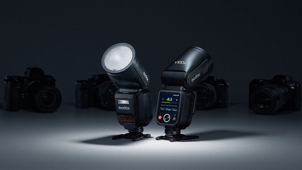 Godox: Ήρθε το νέο ευέλικτο φλας V100!