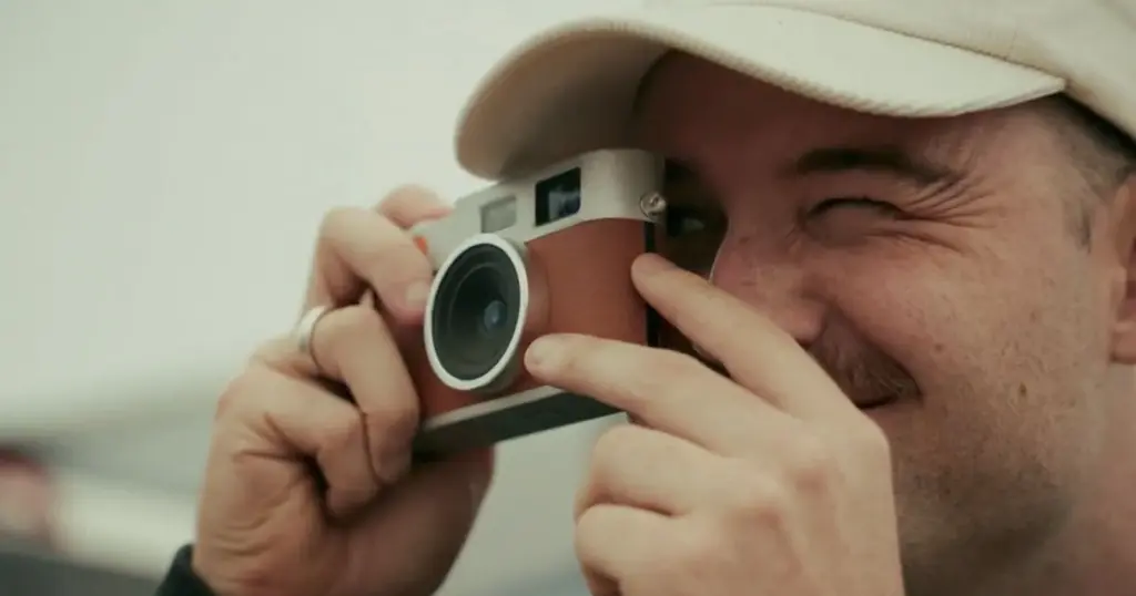 Echolens: Μια ψηφιακή point-and-shoot κάμερα με νοσταλγική ψυχή και vintage αισθητική