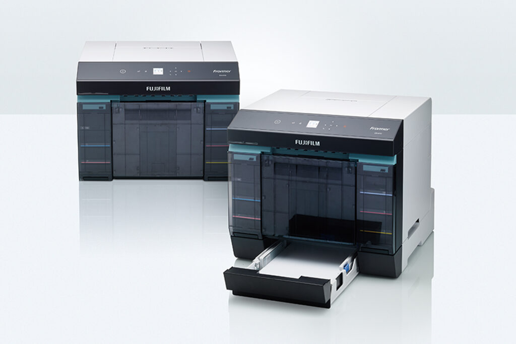 Νέος FUJIFILM Frontier DX400W: Ο πιο μικρός επαγγελματικός εκτυπωτής φωτογραφιών για φορητά mini-labs