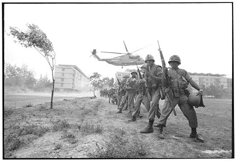 Ο θρυλικός πολεμικός φωτογράφος Al Rockoff δηλώνει ότι του πήραν τα αρνητικά χωρίς τη θέλησή του