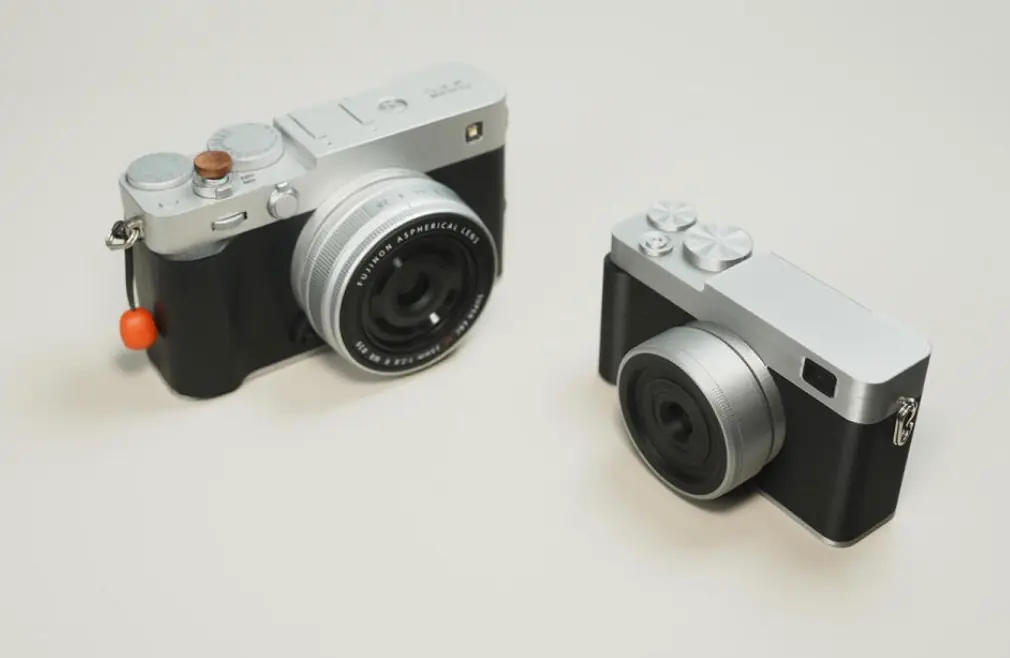 Μια 3D-printed θήκη για μπαταρίες και κάρτα μνήμης με σχεδιασμό εμπνευσμένο από τις Fujifilm X-series.