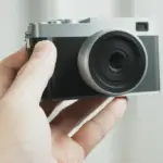 3D printed θήκη μπαταριών που μοιάζει με Fujifilm κάμερα