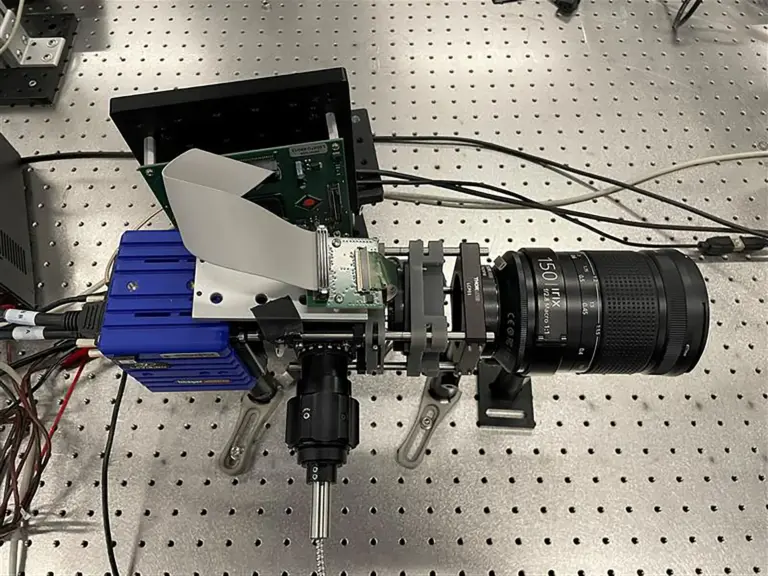 Σύστημα SAFS της NASA σε εργαστηριακή διάταξη