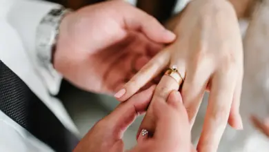 Δεκάδες νύφες καταγγέλλουν πληρωμές για φωτογραφία/βίντεο γάμου χωρίς παράδοση.