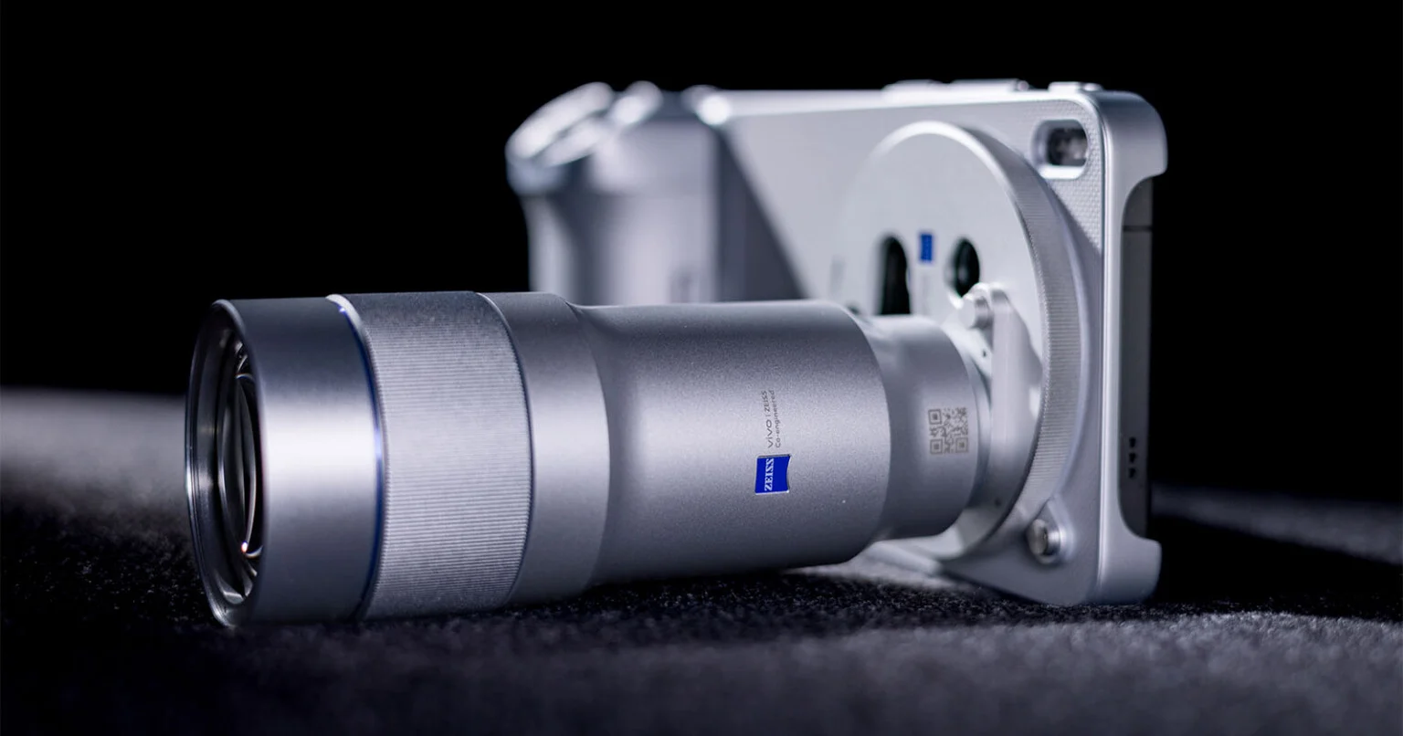 Vivo X300 Ultra με Zeiss τηλεφακό 400mm