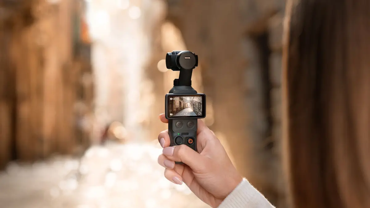 Το DJI Osmo Pocket 4 με gimbal και οθόνη για φορητή λήψη βίντεο