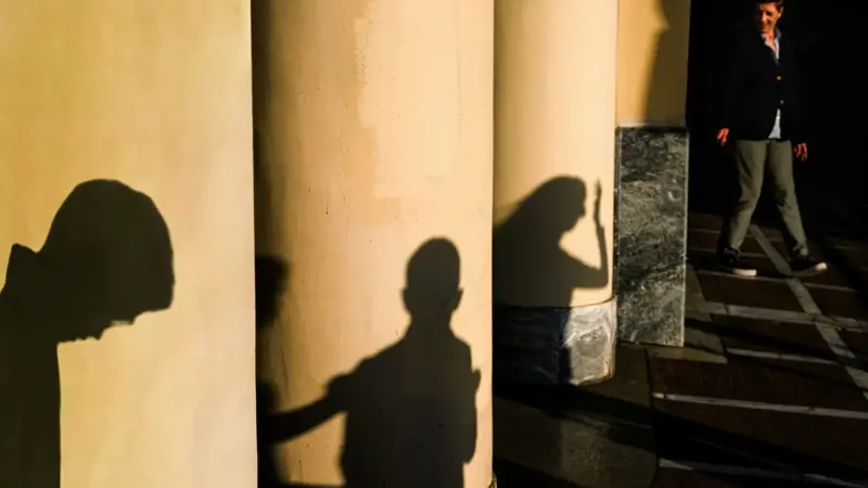 Ο φωτογράφος Μανώλης Σούλος σε συνέντευξη με αφορμή το Athens Street Photography Festival