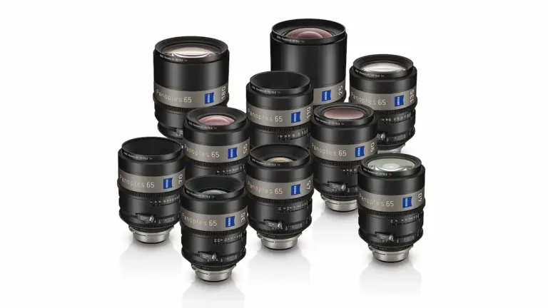 Οι δέκα κινηματογραφικοί φακοί ZEISS Panoptes 65 σε λευκό φόντο