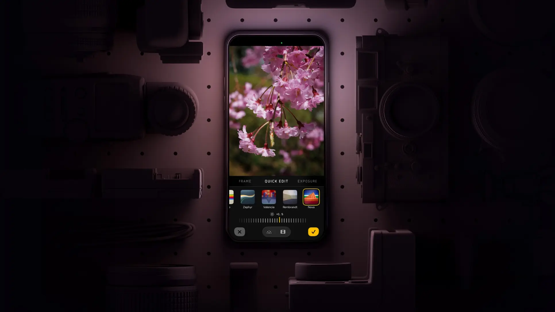 Η εφαρμογή Halide Mark III σε iPhone με νέα εργαλεία φωτογράφισης και επεξεργασίας