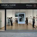 Επισκέπτες στα εγκαίνια του House of Lucie Agrinio