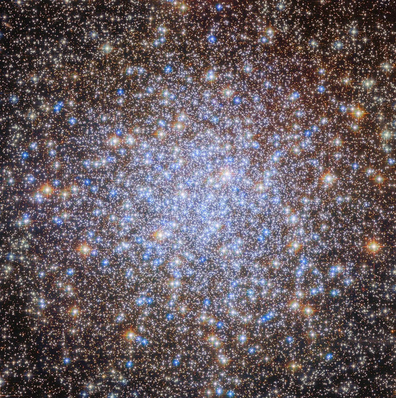 Το σφαιρωτό σμήνος NGC 6723 όπως το κατέγραψε το διαστημικό τηλεσκόπιο Hubble