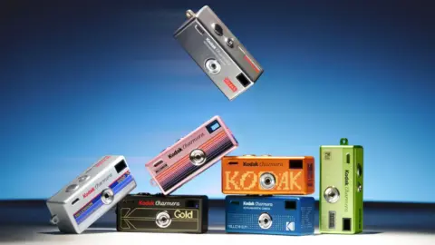 Kodak Charmera Millennium Edition με νέα φίλτρα και κορνίζες Y2K