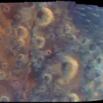 Η αποστολή Psyche της NASA φωτογραφίζει την επιφάνεια του Άρη