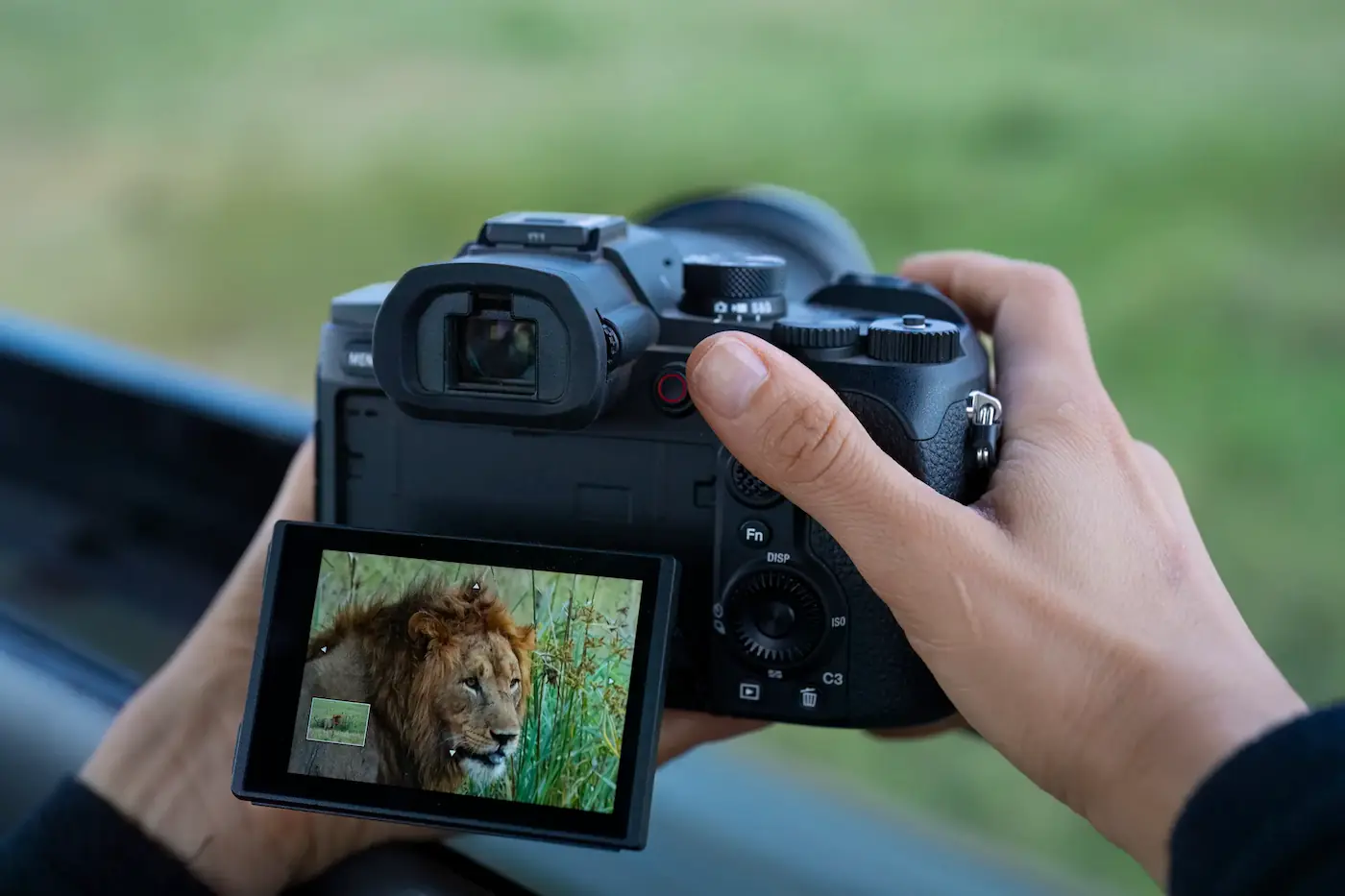 Sony RX10 V all-in-one bridge κάμερα με φακό ZEISS 24-600mm