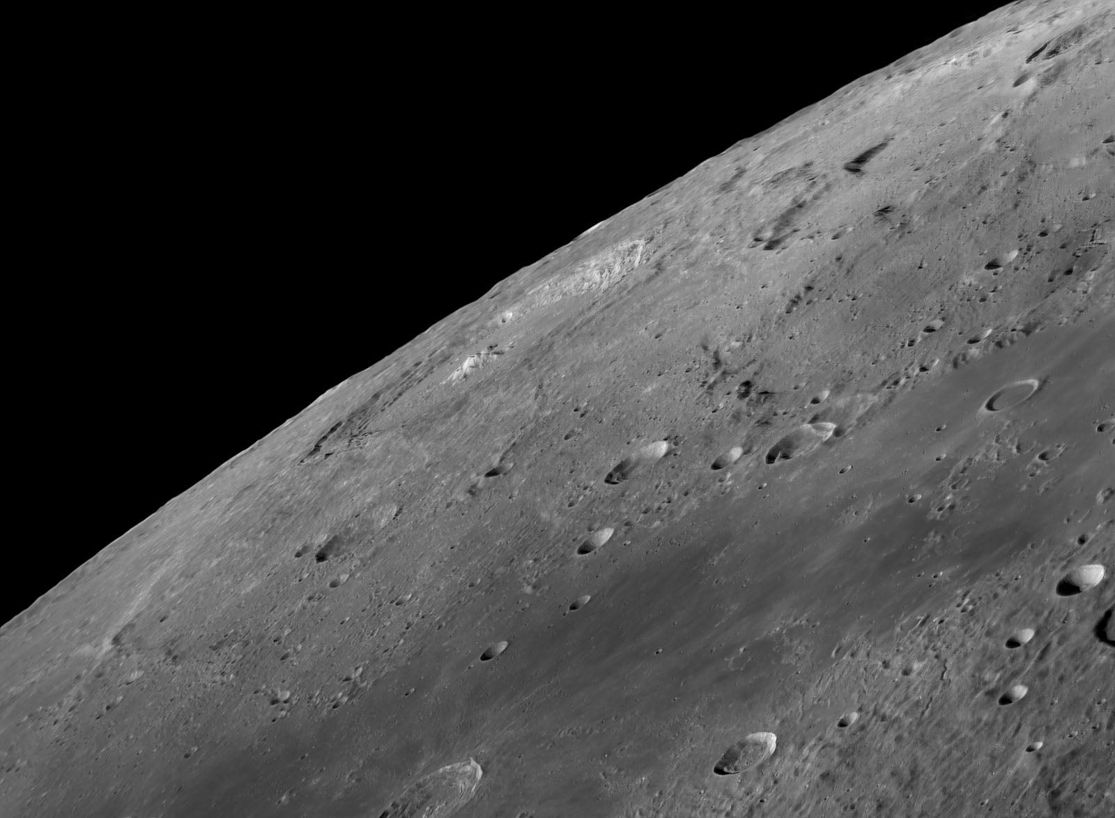 Pythagoras Crater του/της Tom Williams, Highly Commended, Astronomy Photographer of the Year 2026