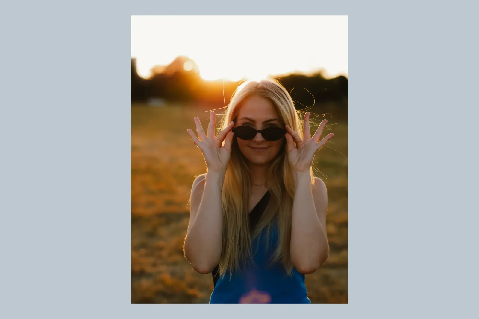 Woman in warm backlight photographed with Leica Summicron-M 66 f/2