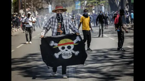 Η Gen Z στους δρόμους της Μαδαγασκάρης: Το Visa d’or του Luis Tato